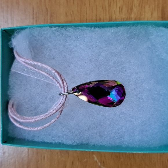 Blossom Garden Crystal Marquise Necklace - Picture 3 of 6